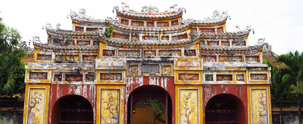 hue-entrance-architecture